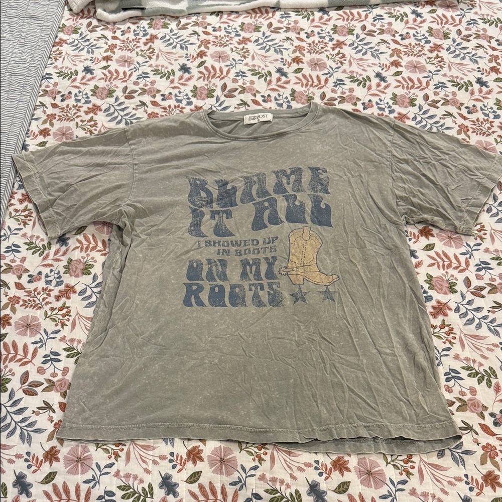 Gray Graphic Tee - Short Sleeve